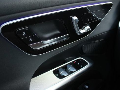 New 2026 Mercedes-Benz GLC 300 4MATIC image 5
