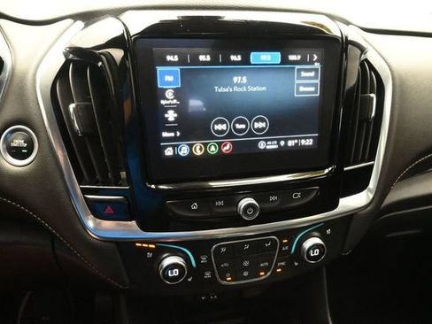 Used 2023 Chevrolet Traverse Premier w/ Redline Edition AWD/4WD image 43
