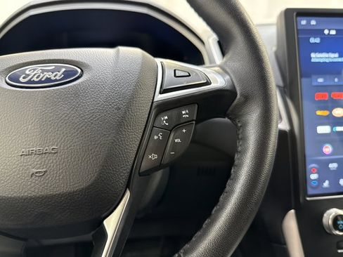 Used 2024 Ford Edge SEL image 18