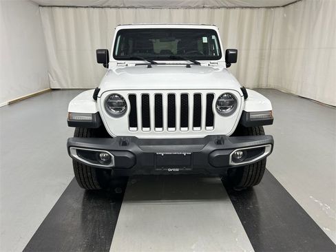 Used 2018 Jeep Wrangler Unlimited Sahara w/ Dual Top Group image 3