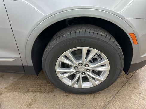 New 2025 Cadillac XT5 Luxury image 13