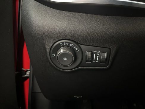 Used 2022 Jeep Compass High Altitude w/ (RED) Package image 13