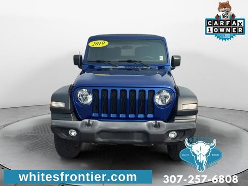 Used 2019 Jeep Wrangler Sport image 3