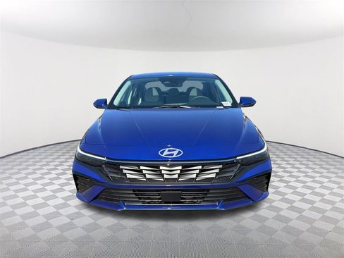 New 2026 Hyundai Elantra Limited image 2