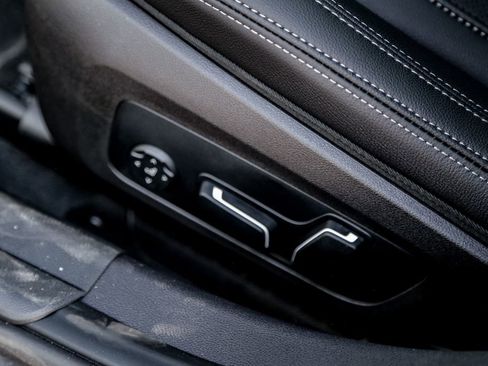 New 2026 BMW 330i xDrive Sedan w/ M Sport Package image 21