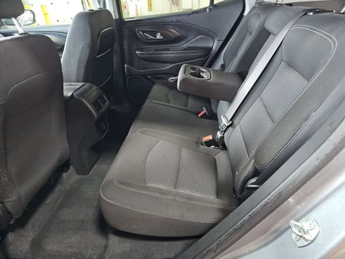 Used 2023 GMC Terrain SLE w/ Driver Convenience Package AWD/4WD image 4
