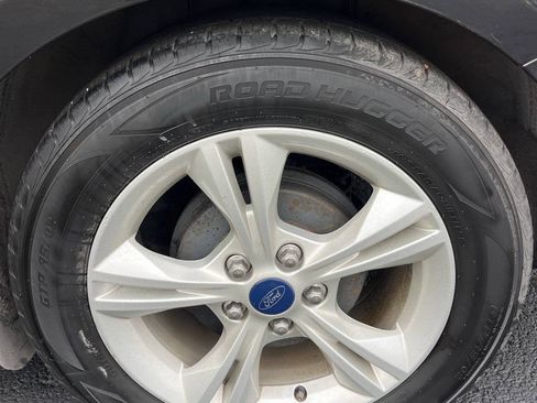 Used 2014 Ford Focus SE FWD image 22