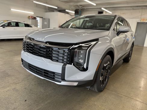 New 2026 Kia Sportage S image 7