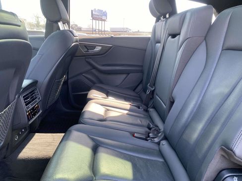 Used 2021 Audi Q7 3.0T Prestige image 12