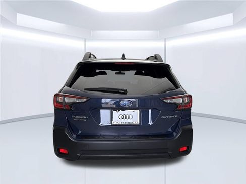 Used 2025 Subaru Outback Premium AWD/4WD image 7