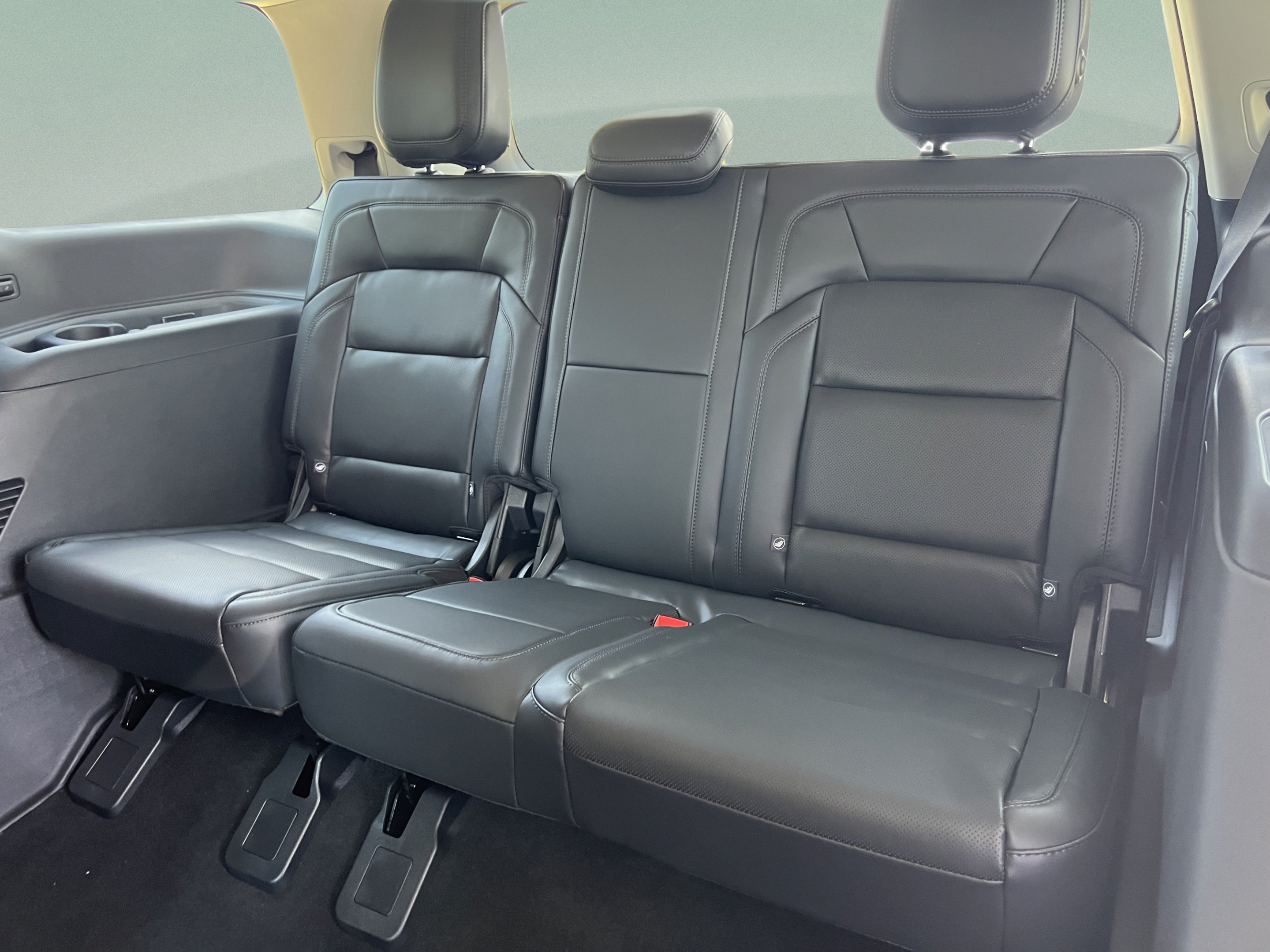 New 2027 Lincoln Navigator Premiere RWD image 22