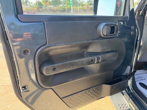 Used 2008 Jeep Wrangler Sahara w/ PWR Convenience Group image 15