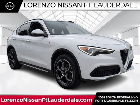 Used 2023 Alfa Romeo Stelvio Ti image 1