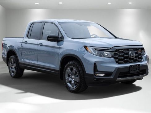 Used 2024 Honda Ridgeline TrailSport image 6
