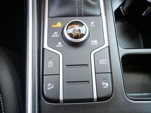 Certified 2022 Kia Sorento S w/ Panoramic Sunroof Package image 31