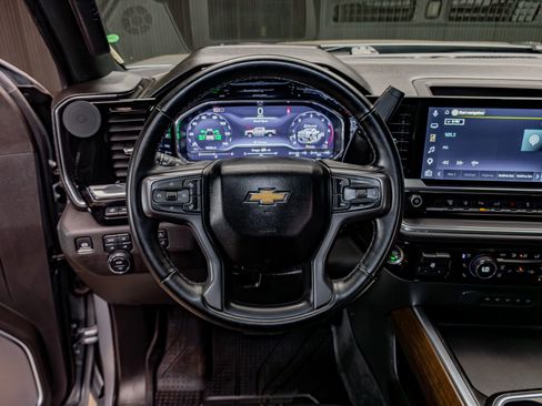 Used 2025 Chevrolet Silverado 3500 High Country w/ High Country Premium Package AWD/4WD image 18