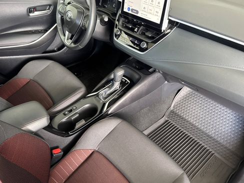 Used 2025 Toyota Corolla SE w/ SE Premium Package FWD image 14