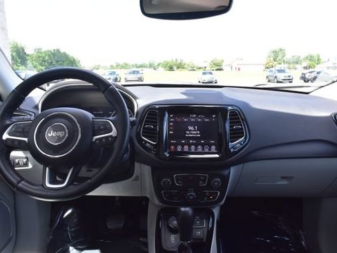 Used 2021 Jeep Compass Limited AWD/4WD image 36