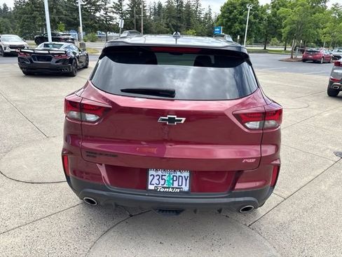Used 2023 Chevrolet TrailBlazer RS w/ Sun and Liftgate Package AWD/4WD image 7