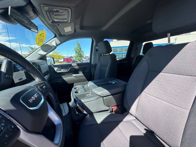 Certified 2024 GMC Sierra 1500 Elevation w/ LPO, Elevation Black Package AWD/4WD image 19