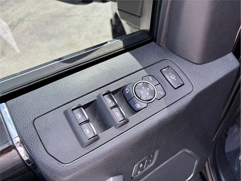Used 2019 Ford F350 Platinum w/ Platinum Ultimate Package image 25