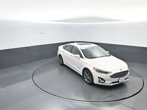 Certified 2019 Ford Fusion Titanium image 19