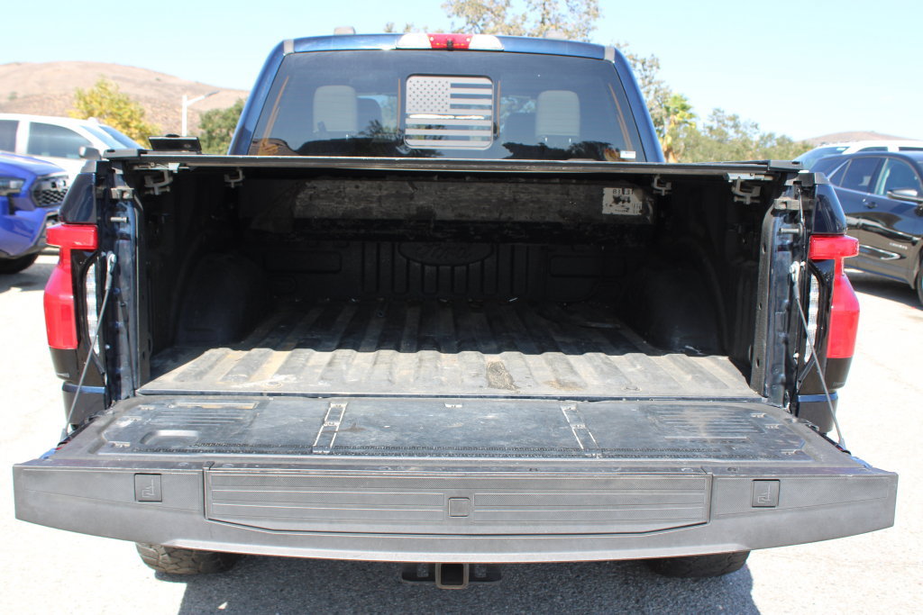 Used 2023 Ford F150 Lightning Platinum AWD/4WD image 9