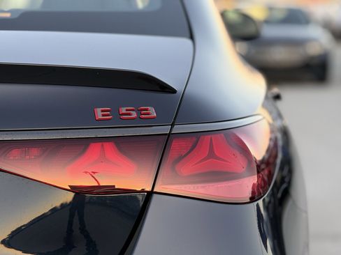 New 2026 Mercedes-Benz E 53 AMG e 4MATIC Sedan image 10
