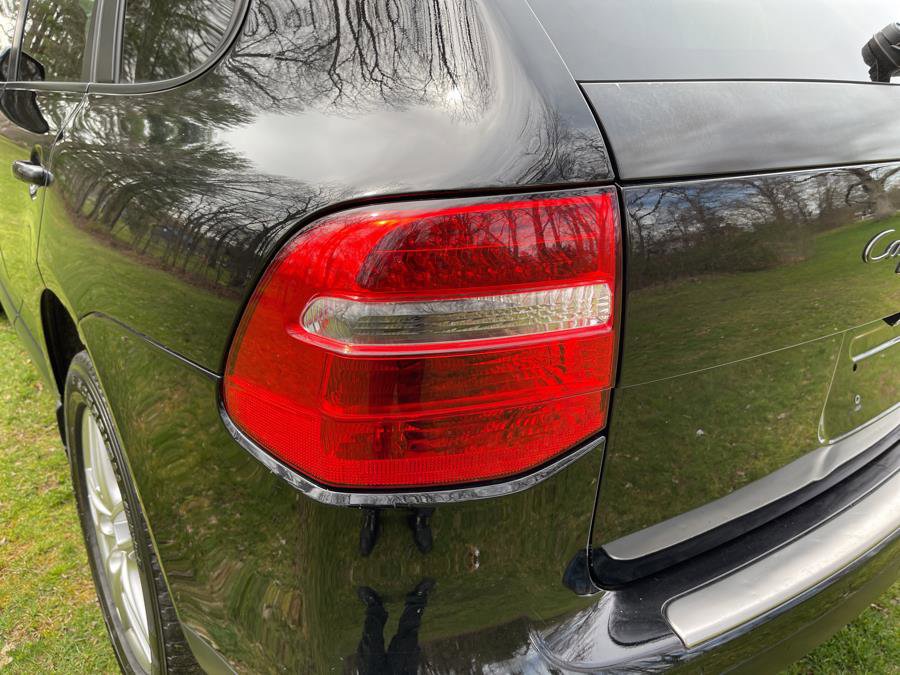 Used 2008 Porsche Cayenne Turbo AWD/4WD image 17