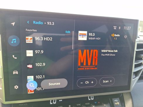 Used 2025 Toyota Tundra SR5 w/ SR5 Premium Package image 25