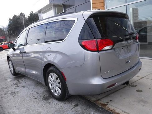 Certified 2020 Chrysler Voyager L image 13
