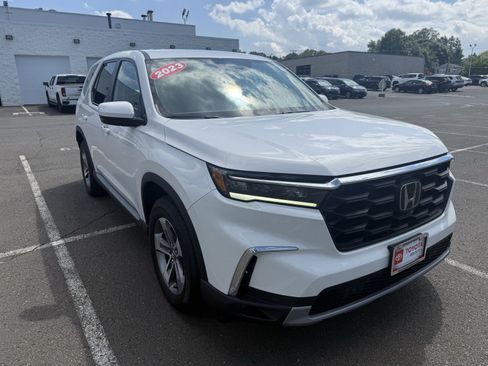 Used 2023 Honda Pilot EX-L image 1