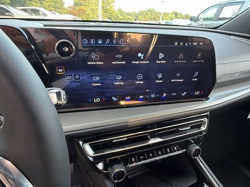 New 2026 Chevrolet Traverse LT w/ Driver Confidence Package FWD image 26