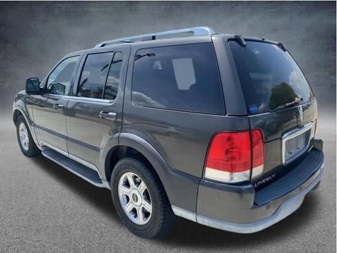 Used 2005 Lincoln Aviator 2WD image 4