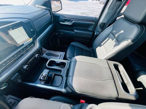 Used 2024 GMC Sierra 1500 SLT w/ SLT Premium Plus Package image 30