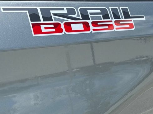 Used 2026 Chevrolet Silverado 1500 Custom Trail Boss AWD/4WD image 15
