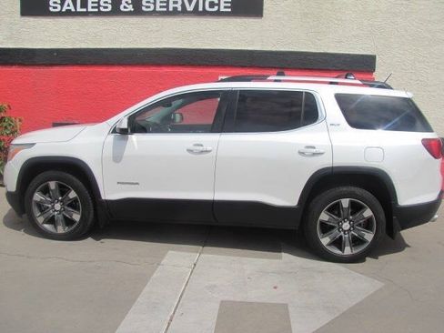 Used 2017 GMC Acadia SLT AWD/4WD image 2