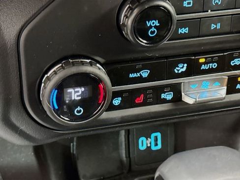 Used 2024 Ford Bronco Badlands image 20