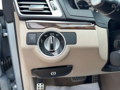 Used 2014 Mercedes-Benz E 350 Cabriolet image 17