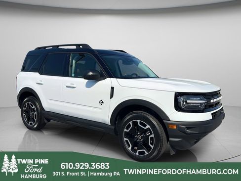 Used 2023 Ford Bronco Sport Outer Banks w/ Tech Package AWD/4WD image 1