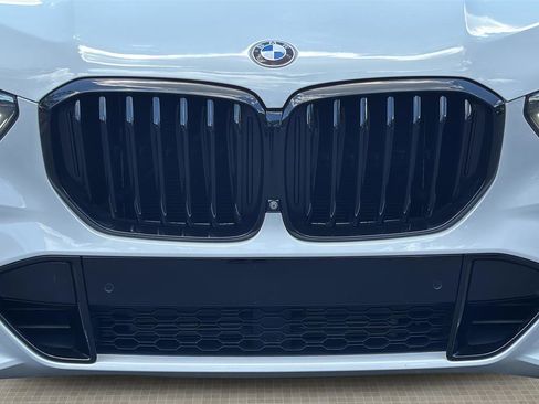 Used 2021 BMW X5 sDrive40i w/ M Sport Package RWD image 43