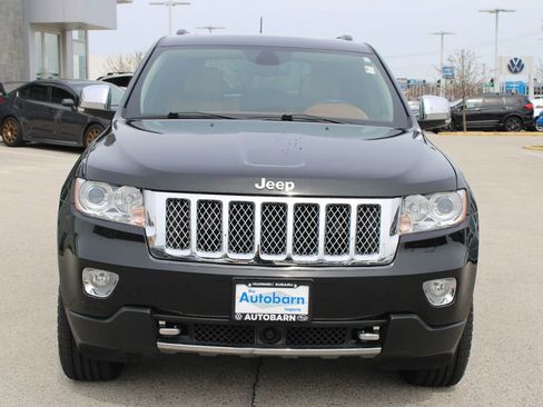Used 2012 Jeep Grand Cherokee Overland Summit image 2