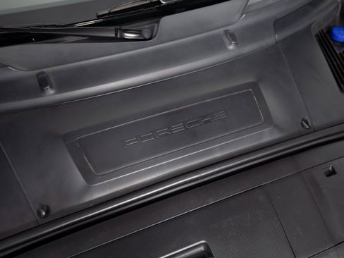 Used 2011 Porsche Boxster Spyder image 39