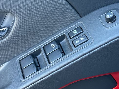 Used 2024 Nissan Frontier PRO-4X w/ Pro Convenience Package image 12