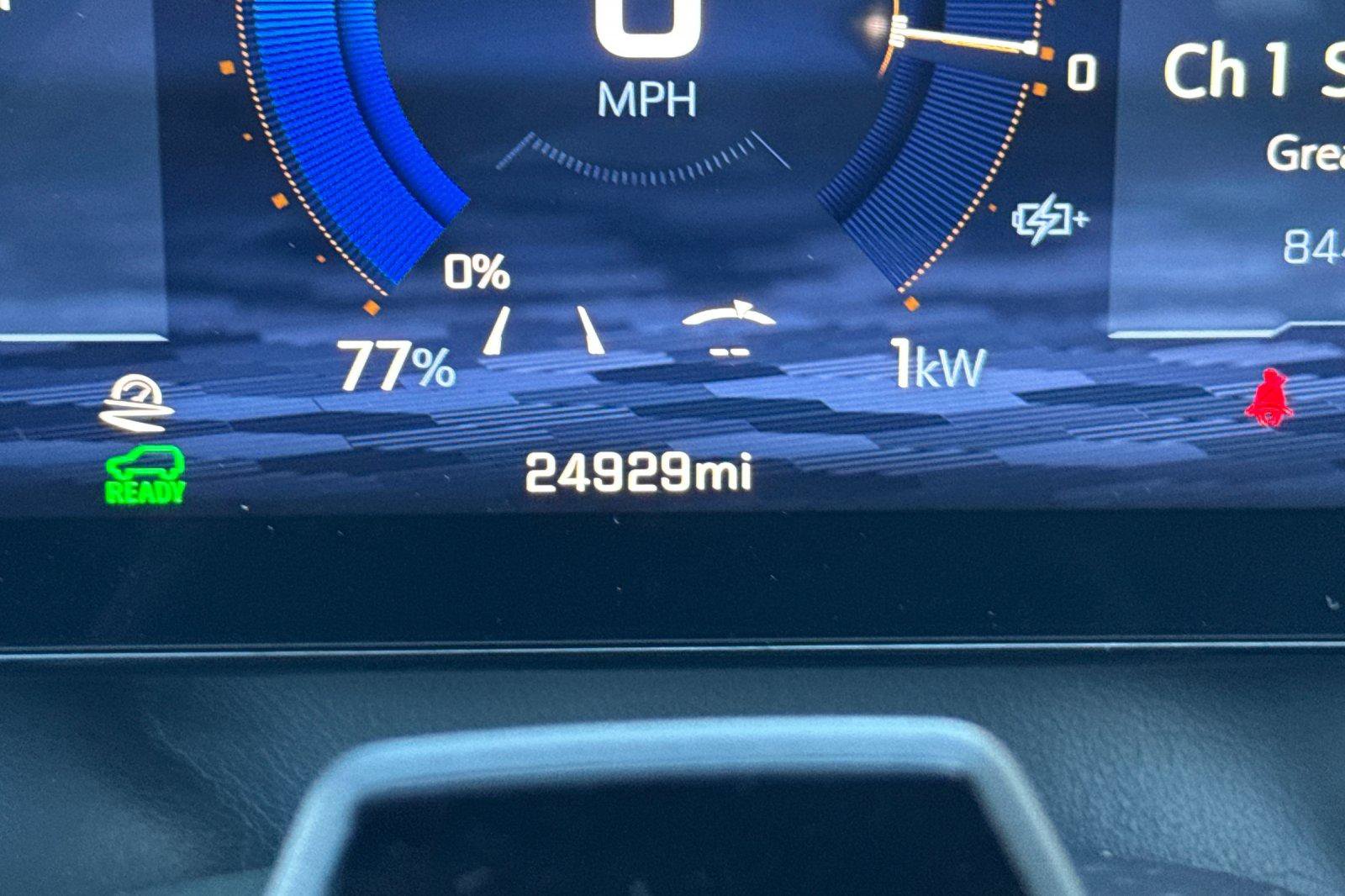 Used 2024 Chevrolet Equinox EV RS w/ Active Safety Package 3 FWD image 3