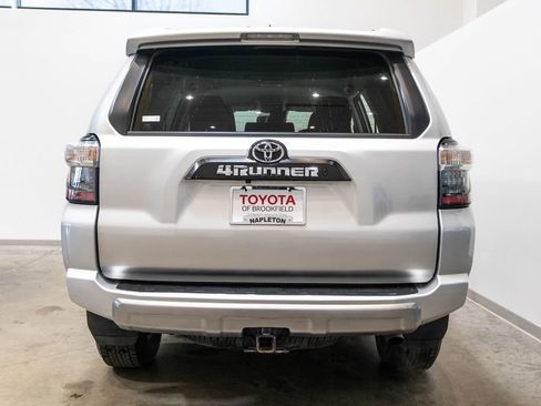 Used 2024 Toyota 4Runner TRD Off-Road image 8
