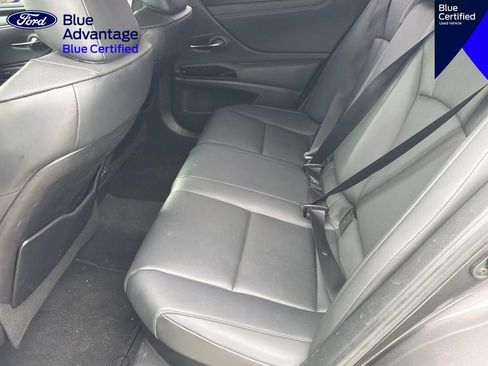 Used 2023 Lexus ES 300h w/ Premium Package FWD image 12