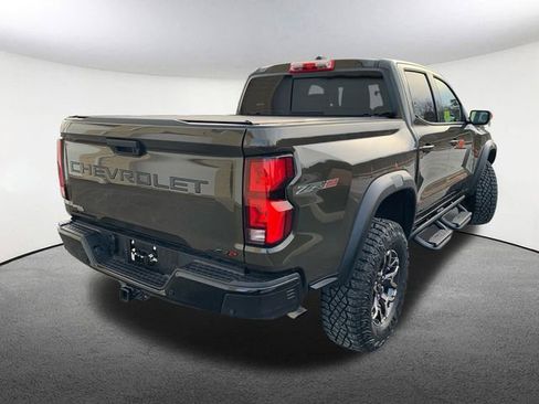 Used 2024 Chevrolet Colorado ZR2 w/ ZR2 Convenience Package III image 13
