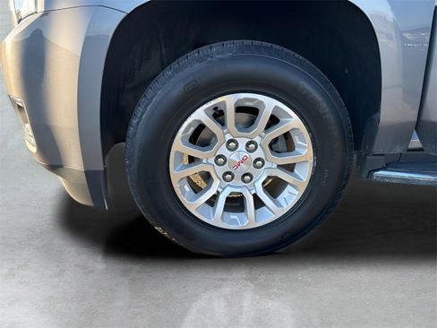 Used 2019 GMC Yukon SLT image 37