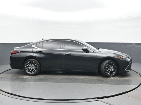 Used 2023 Lexus ES 350 w/ Premium Package image 2